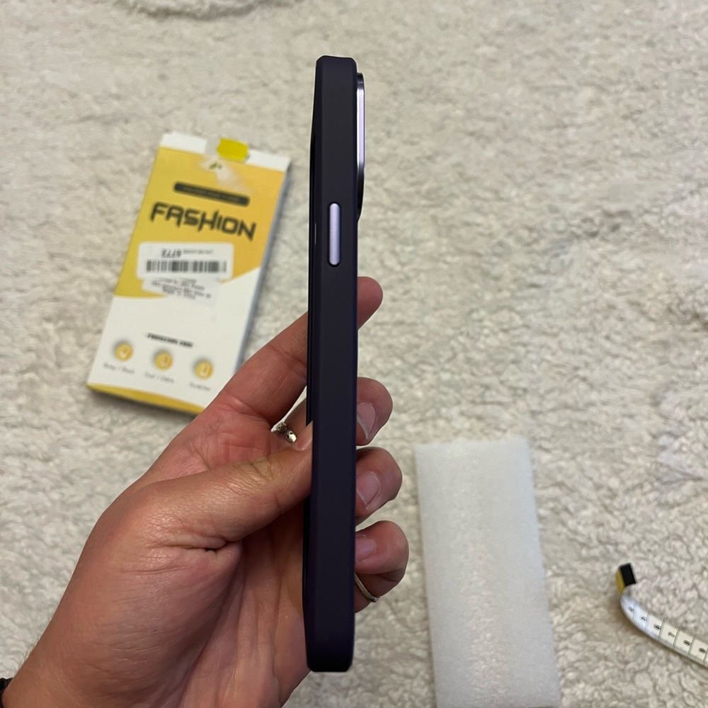 NWOT IPhone 13 Pro Max Phone Case - Picture 3 of 6